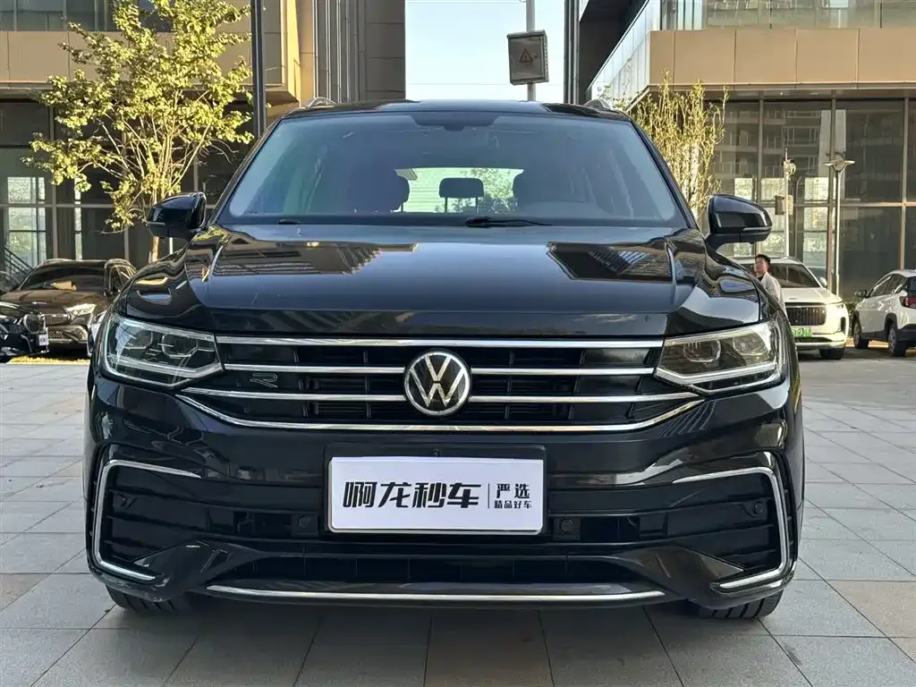 Volkswagen Tiguan L 2022 из CN, фото 4