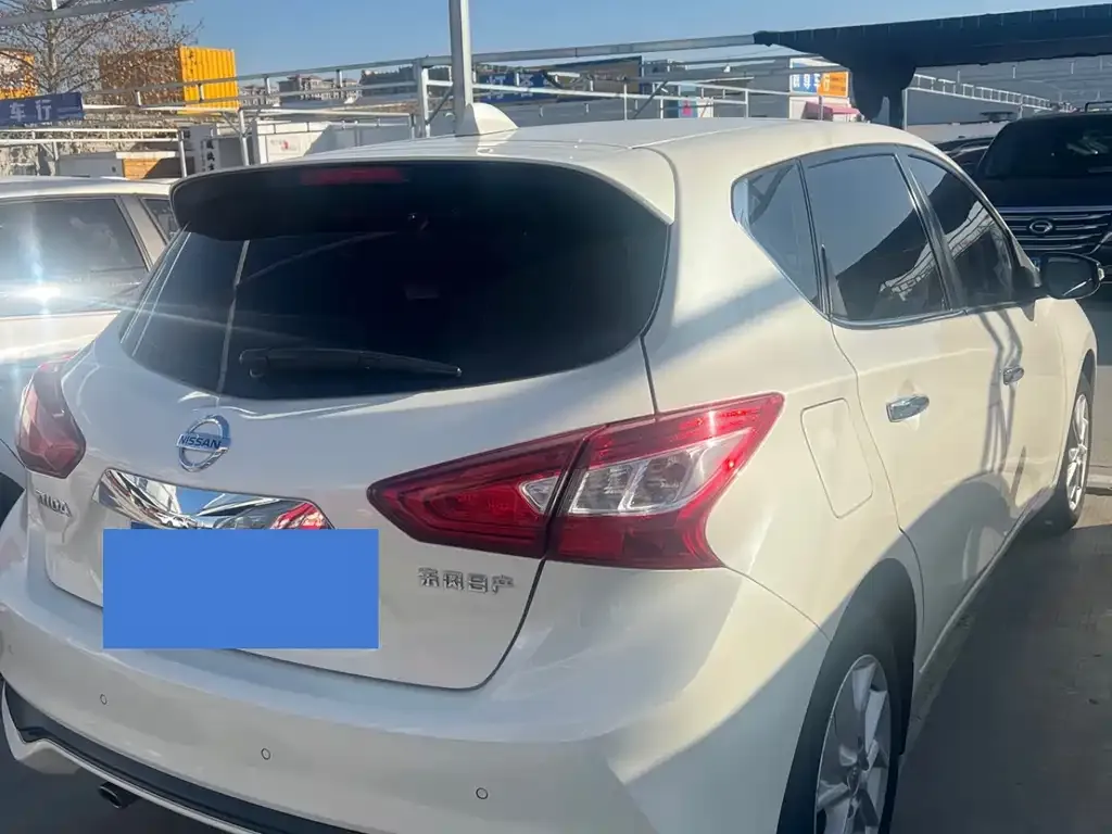Nissan Tiida 2022 из CN, фото 5
