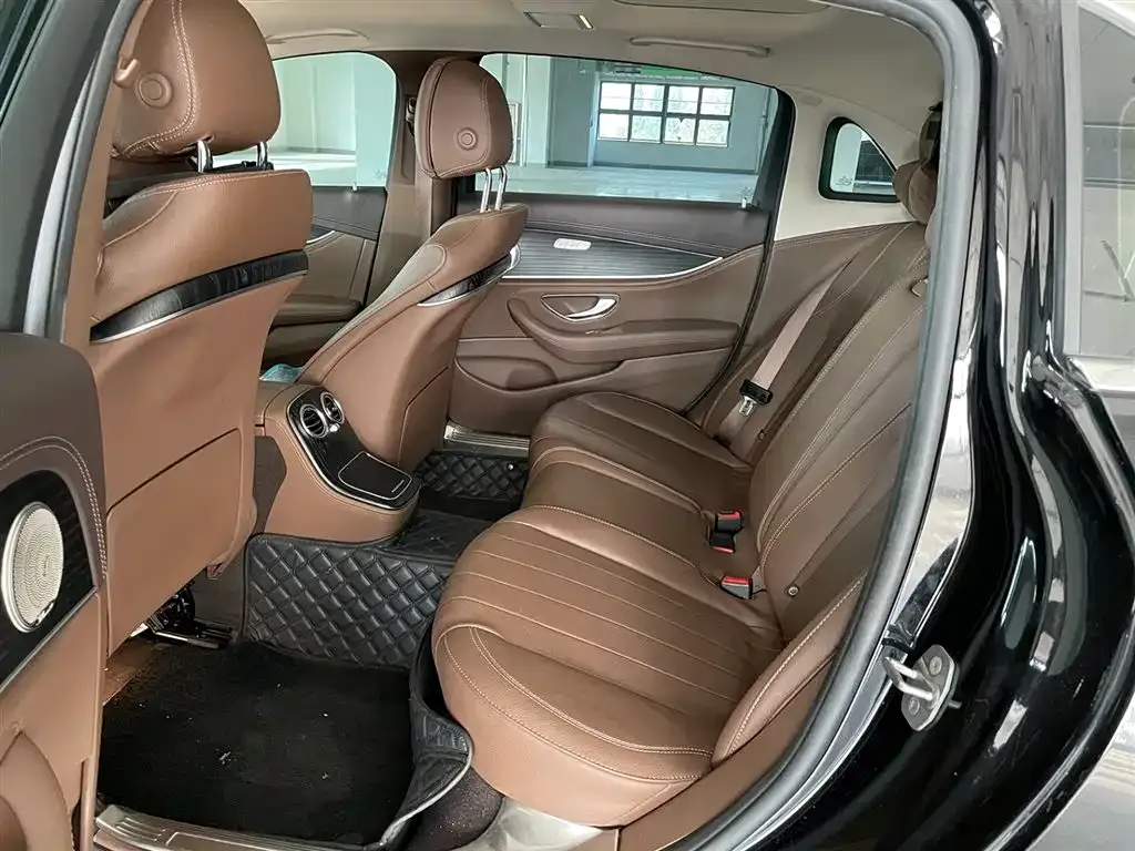 Mercedes-Benz E-Class 2024 из CN, фото 9