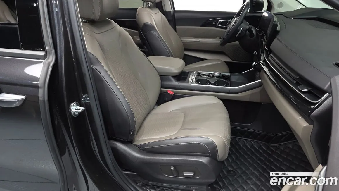 Kia Carnival — фото 10