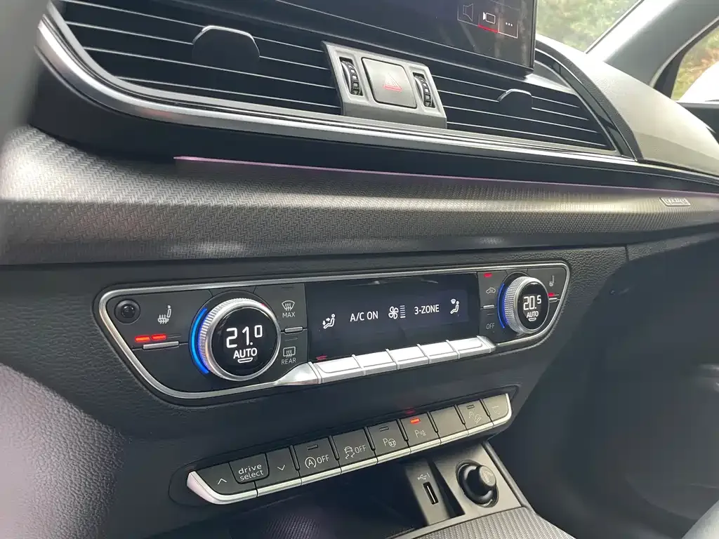 Audi Q5L 2021 из CN, фото 4
