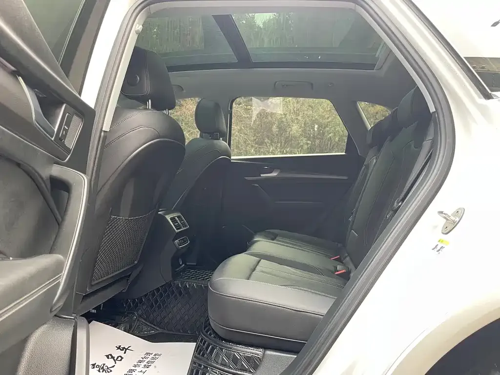 Audi Q5L 2021 из CN, фото 6