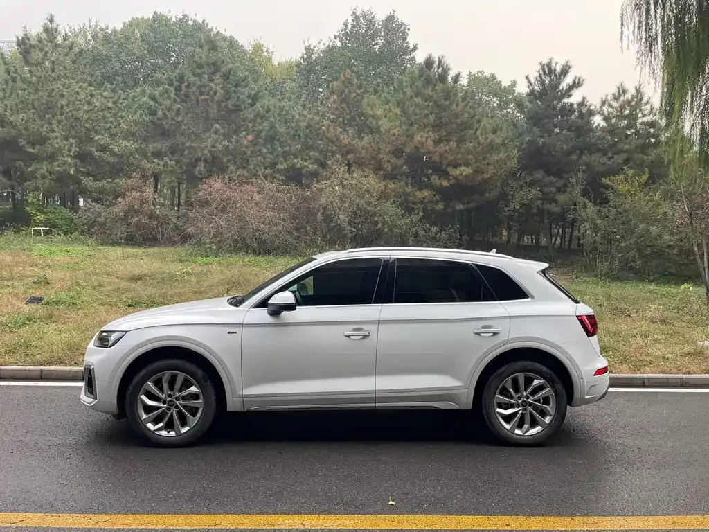 Audi Q5L 2021 из CN, фото 8