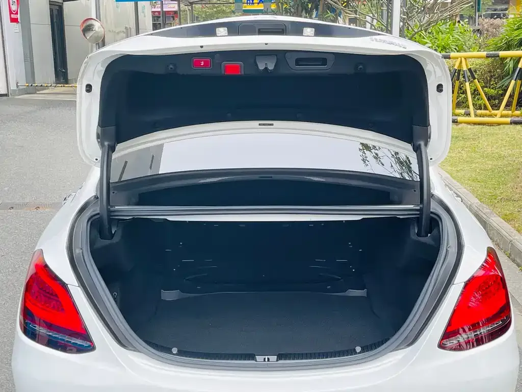 Mercedes-Benz C-Class 2021 из CN, фото 8
