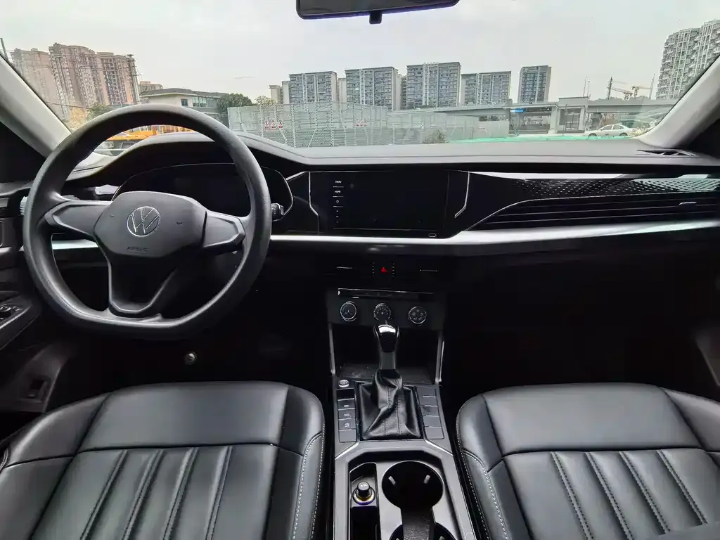 Volkswagen Passat 2022 из CN, фото 8
