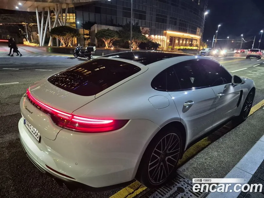 Porsche Panamera 2021 из KR, фото 2