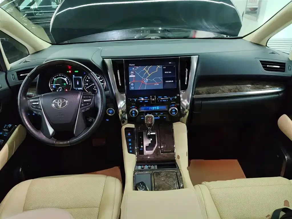 Toyota Vellfire 2023 из CN, фото 10