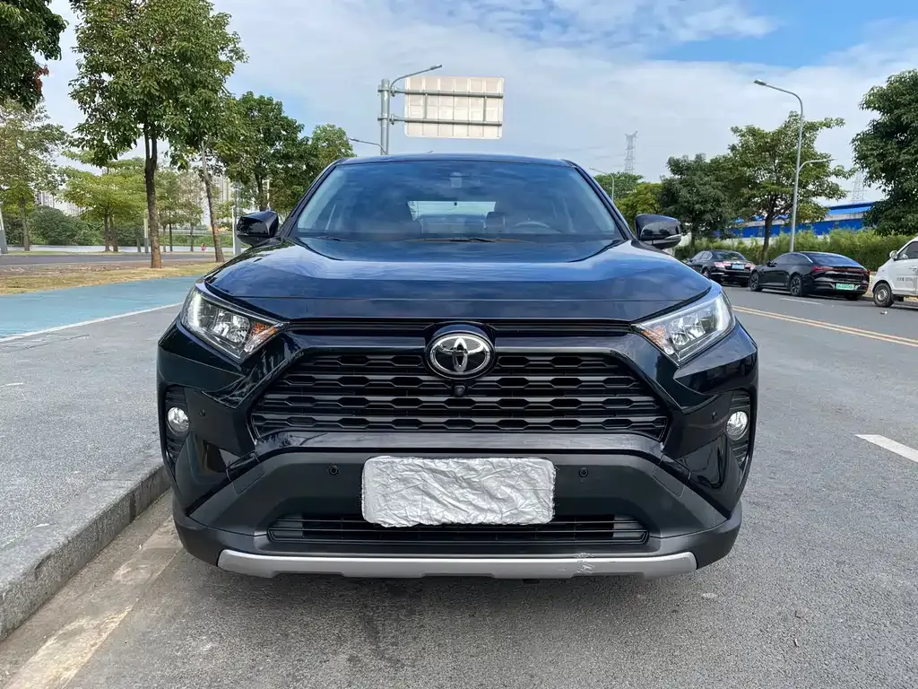 Toyota RAV4 2021 из CN, фото 2