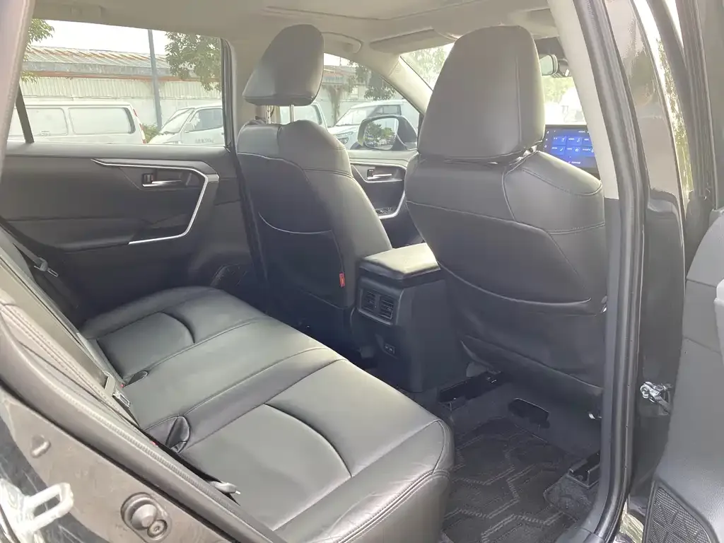 Toyota RAV4 2021 из CN, фото 9