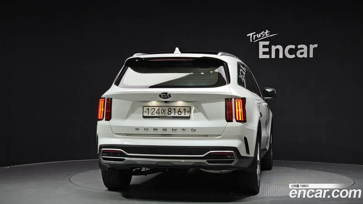 Kia Sorento — фото 4