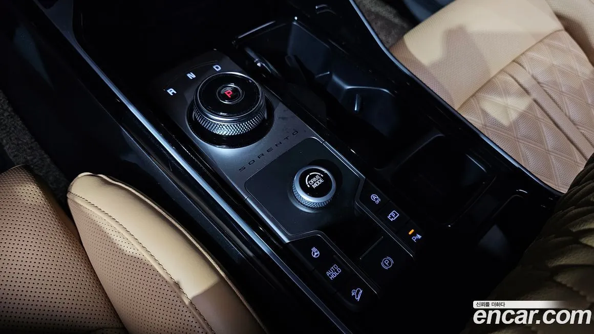 Kia Sorento — фото 9