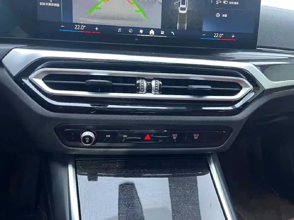 BMW 3 Series 2024 из CN, фото 10