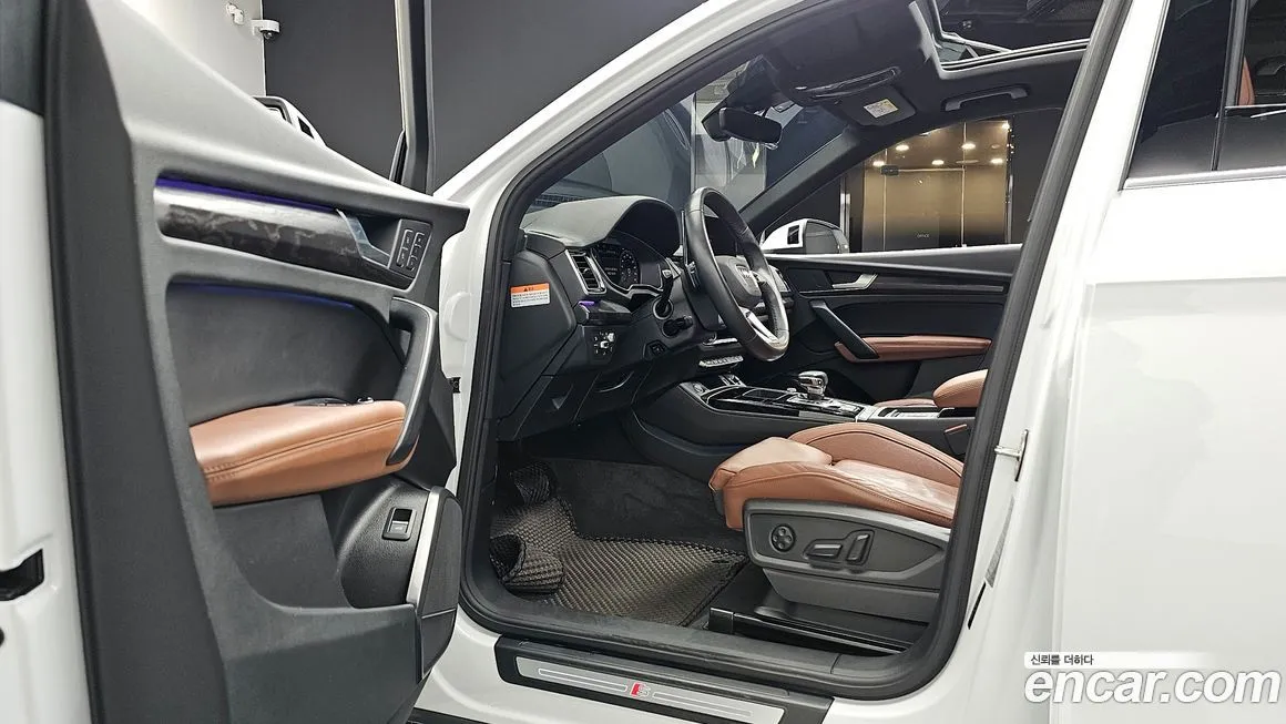 Audi Q5 2023 из KR, фото 10