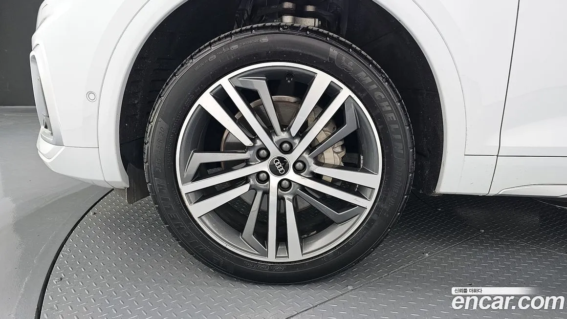 Audi Q5 2023 из KR, фото 5