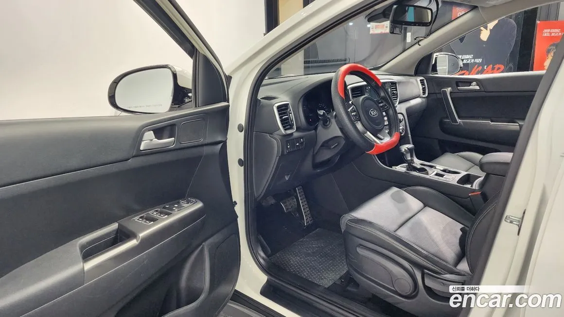 Kia Sportage — фото 10