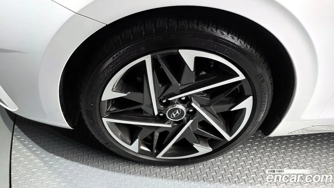 Hyundai Grandeur 2023 из KR, фото 5