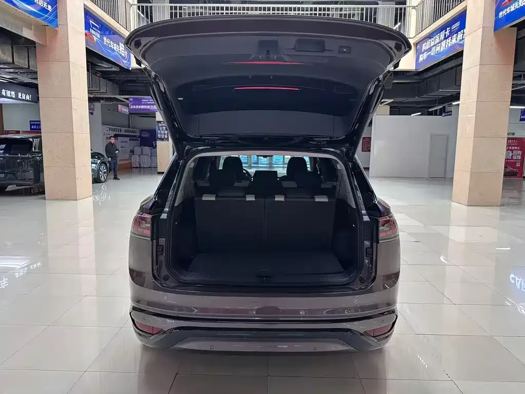 Volkswagen ID.6 Crozz 2021 из CN, фото 10