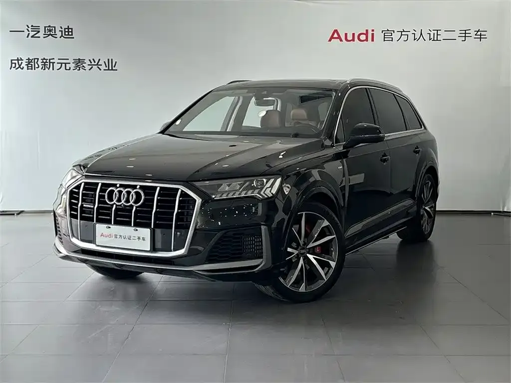 Audi Q7 2023 из CN, фото 1