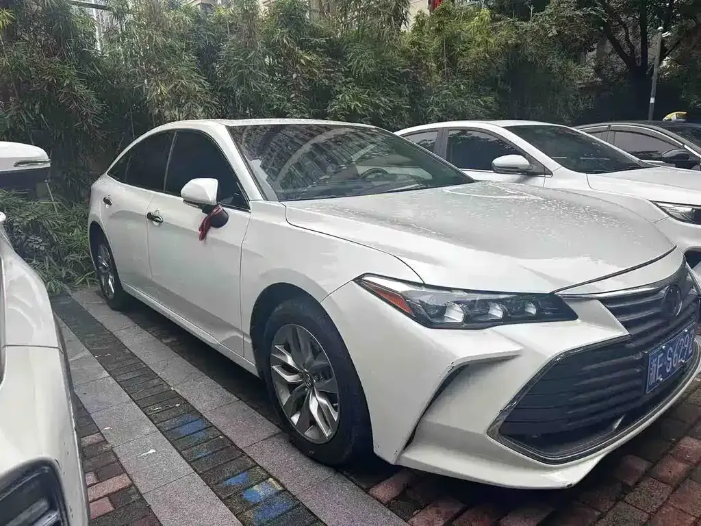 Toyota Avalon 2021 из CN, фото 1