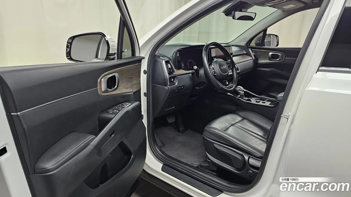 Kia Sorento — фото 10