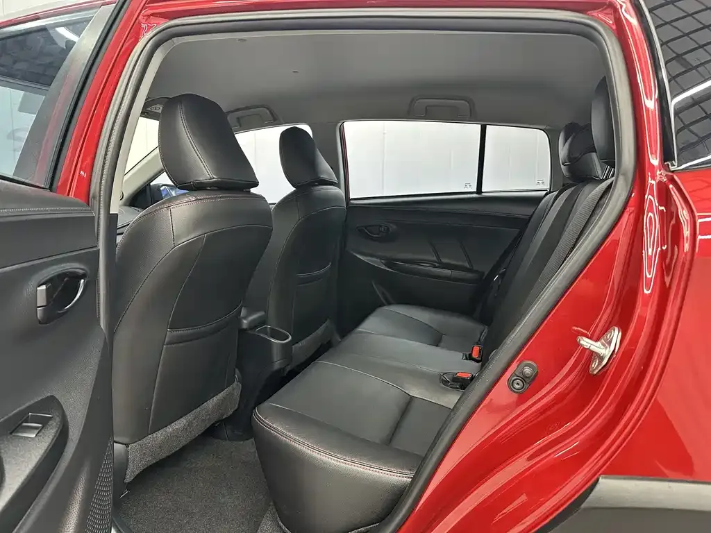 Toyota Yaris L 2022 из CN, фото 5