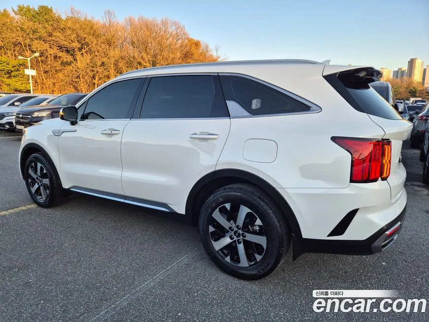 Kia Sorento — фото 4