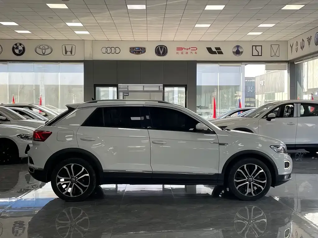 Volkswagen T-Roc 2021 из CN, фото 5