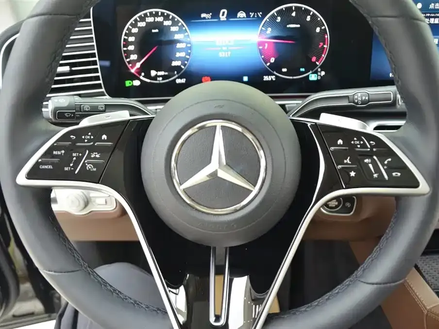 Mercedes-Benz GLE — фото 8