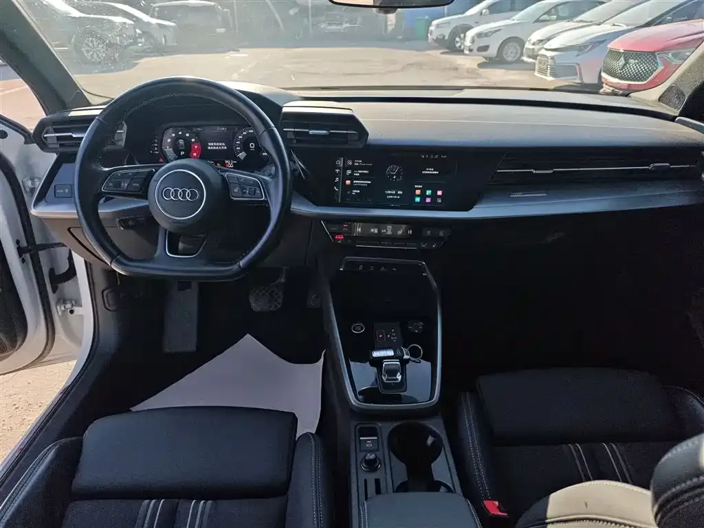 Audi A3 2023 из CN, фото 10