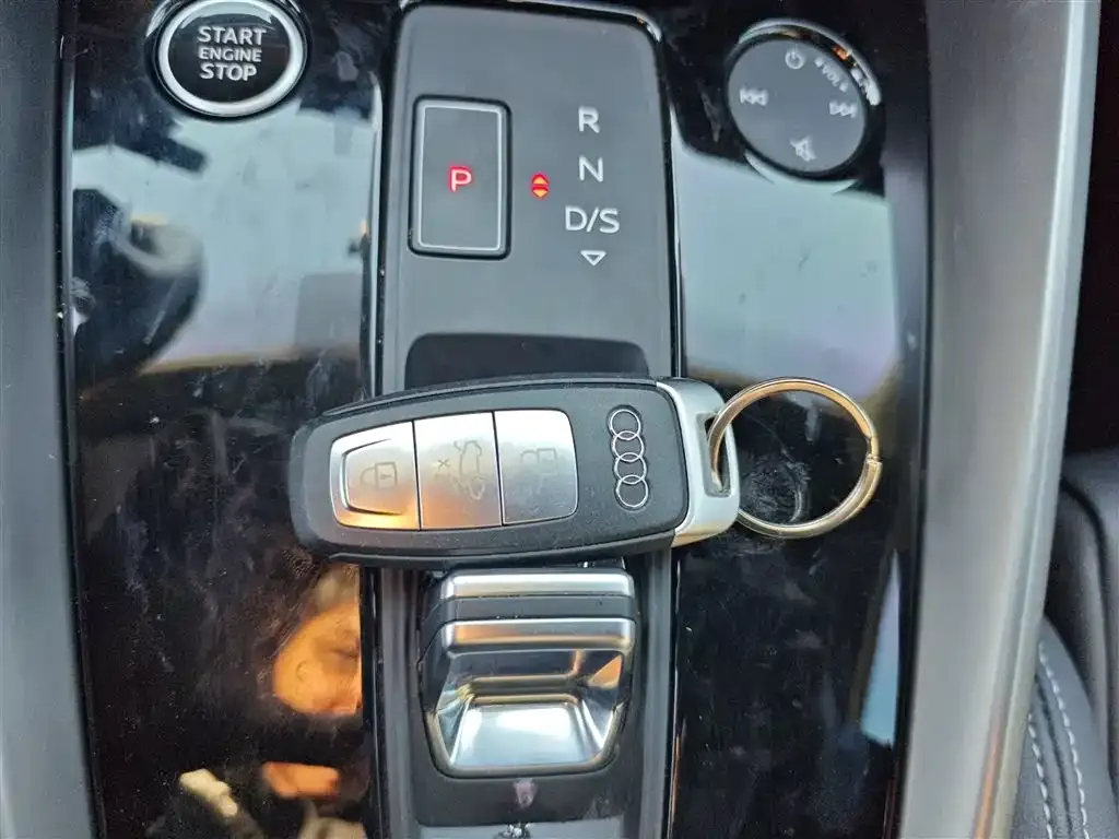Audi A3 2023 из CN, фото 9