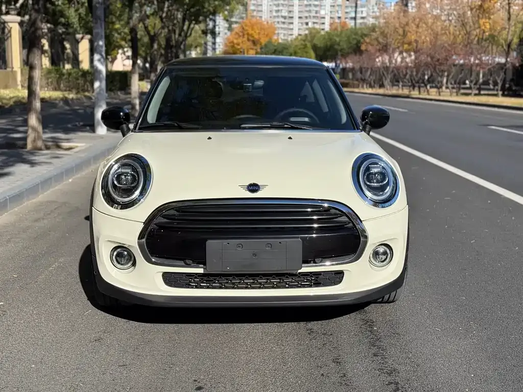 MINI Cooper (3-door) 2021 из CN, фото 2
