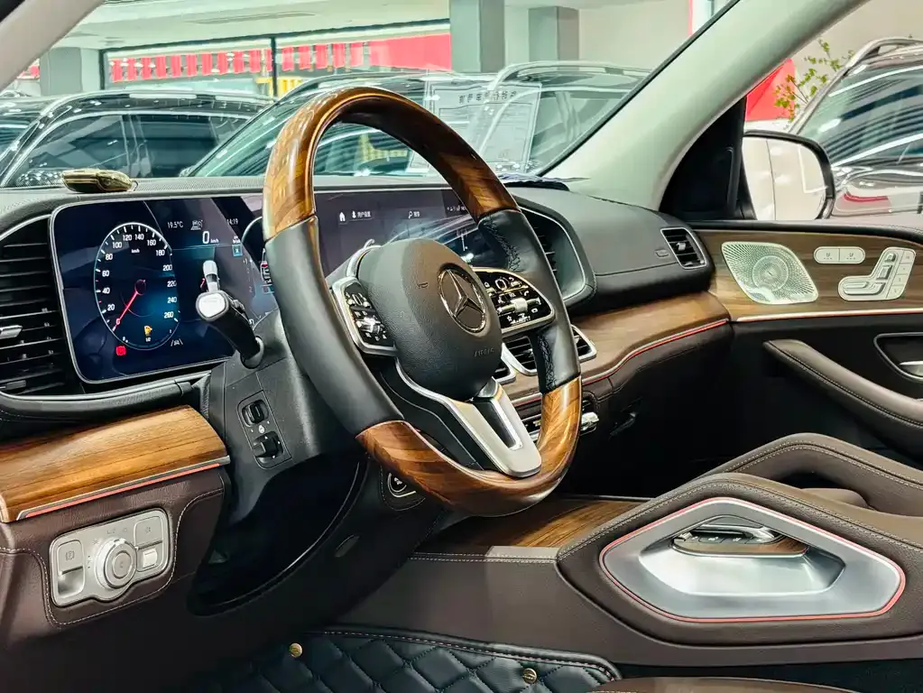 Mercedes-Benz GLS 2023 из CN, фото 7