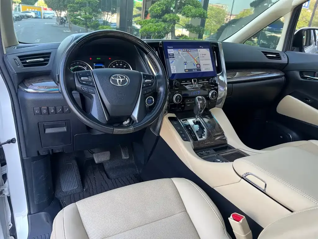 Toyota Vellfire 2021 из CN, фото 7