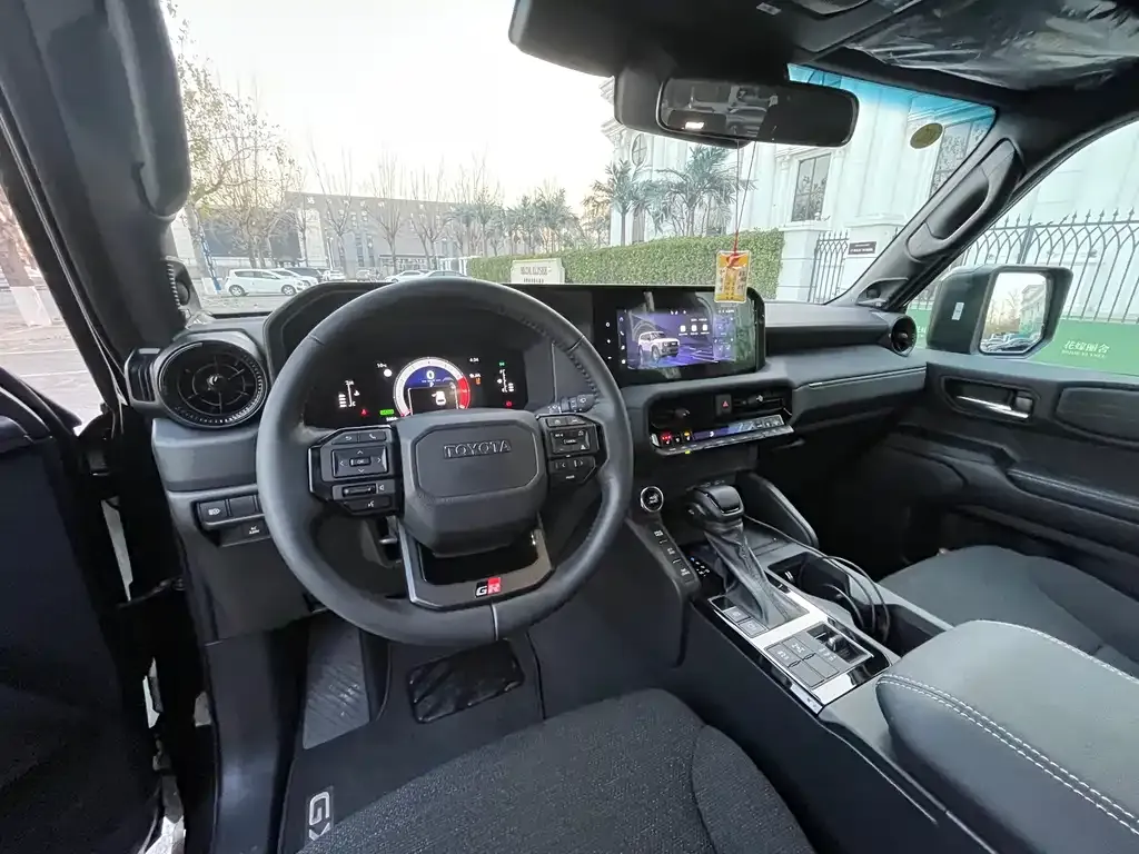 Toyota Prado 2025 из CN, фото 7