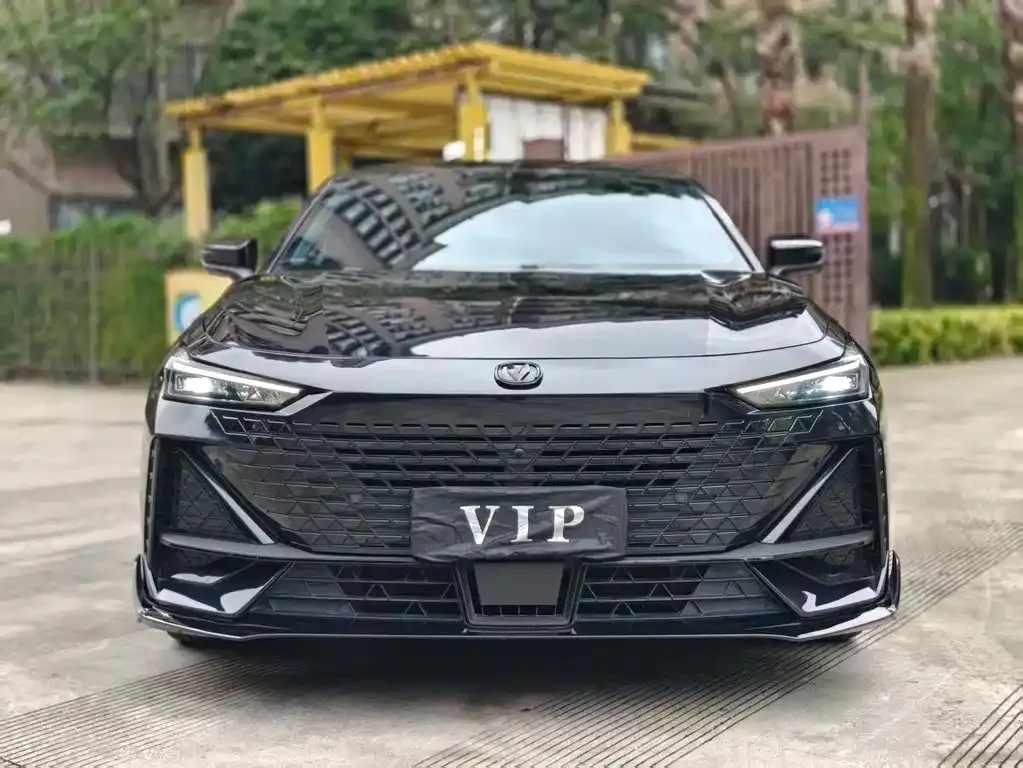Changan UNI-V 2023 из CN, фото 2