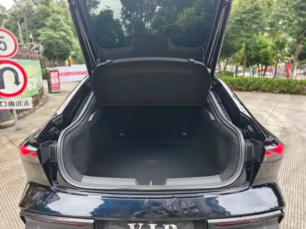 Changan UNI-V 2023 из CN, фото 8