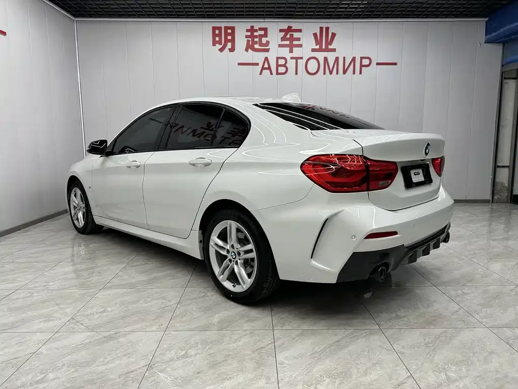 BMW 1 Series 2021 из CN, фото 8