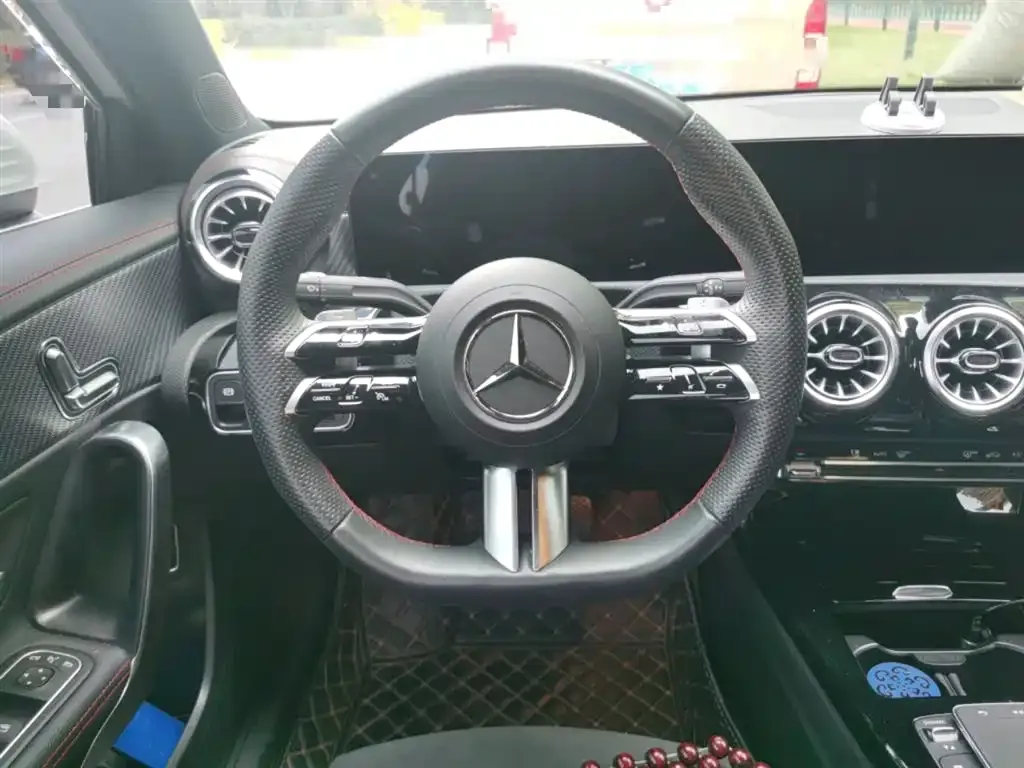 Mercedes-Benz A-Class 2023 из CN, фото 3