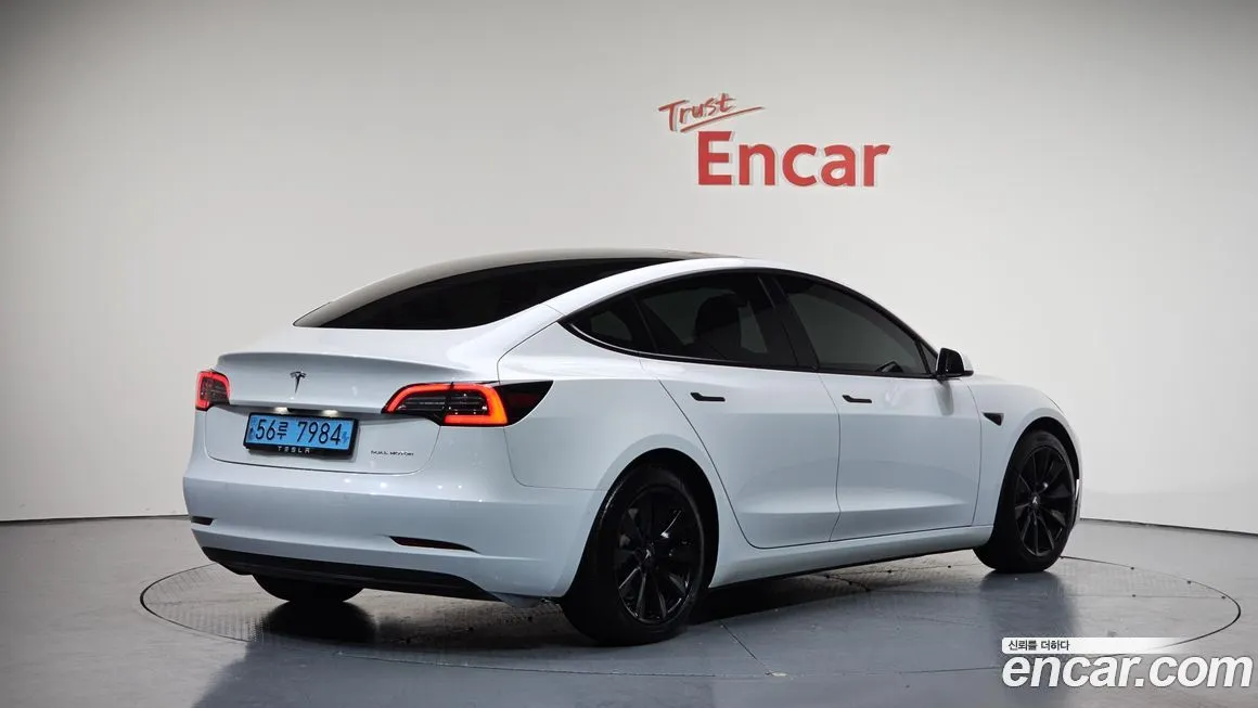 Tesla Model 3 2021 из KR, фото 2