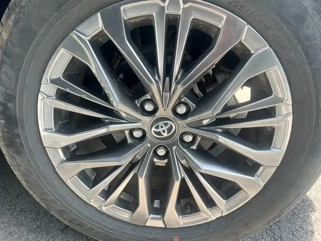 Toyota Wildlander 2023 из CN, фото 10