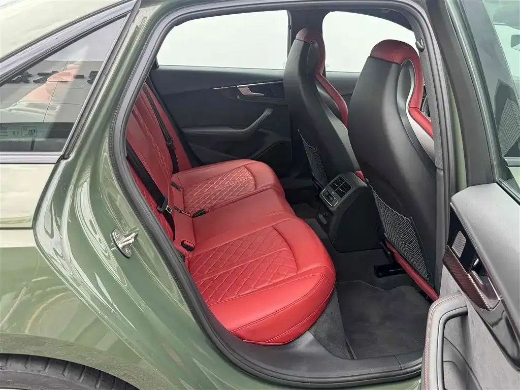 Audi S4 2024 из CN, фото 7