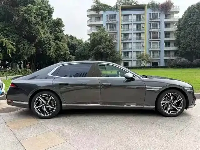 Genesis G90 2023 из CN, фото 3