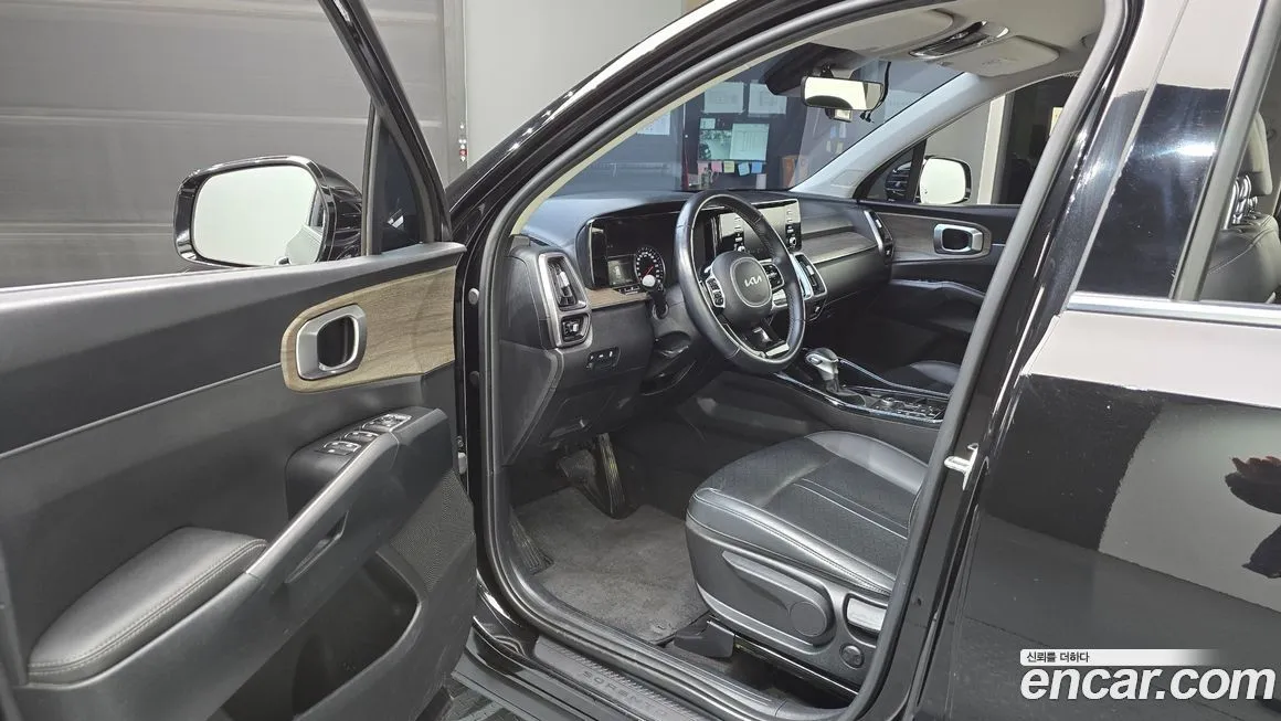 Kia Sorento — фото 10