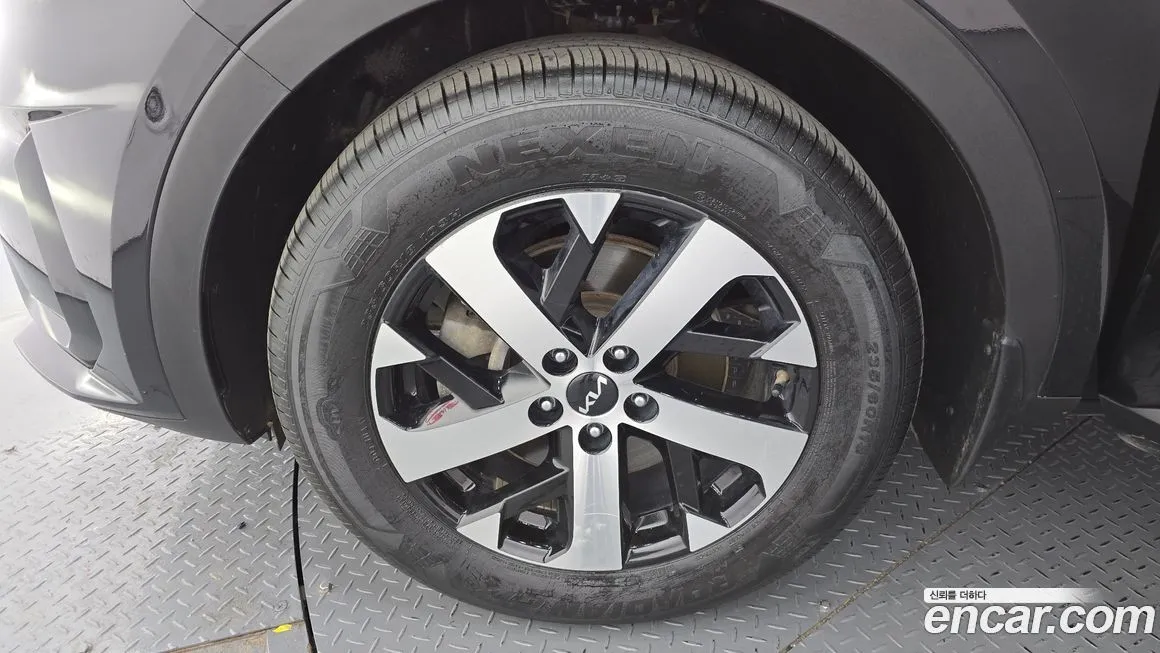 Kia Sorento — фото 5