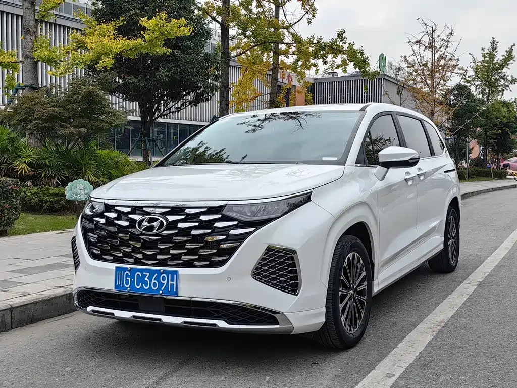 Hyundai Custo — фото 1
