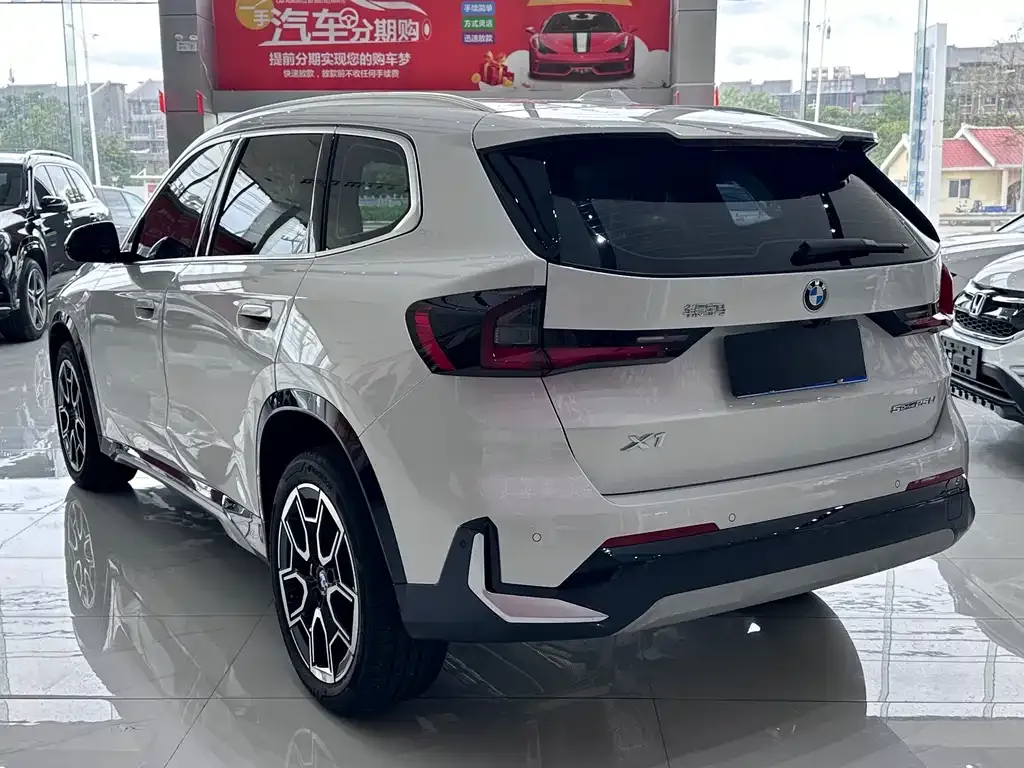 BMW X1 2025 из CN, фото 9