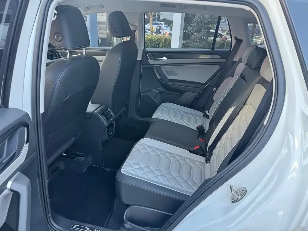 Volkswagen Tayron 2023 из CN, фото 6