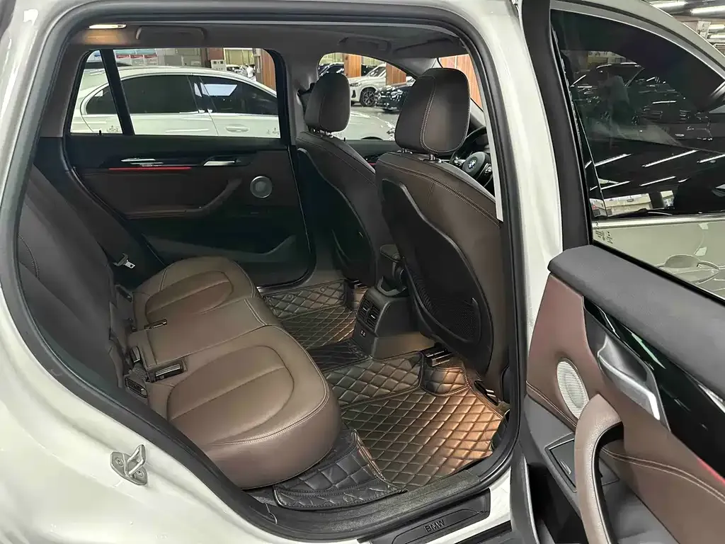 BMW X1 2022 из CN, фото 7