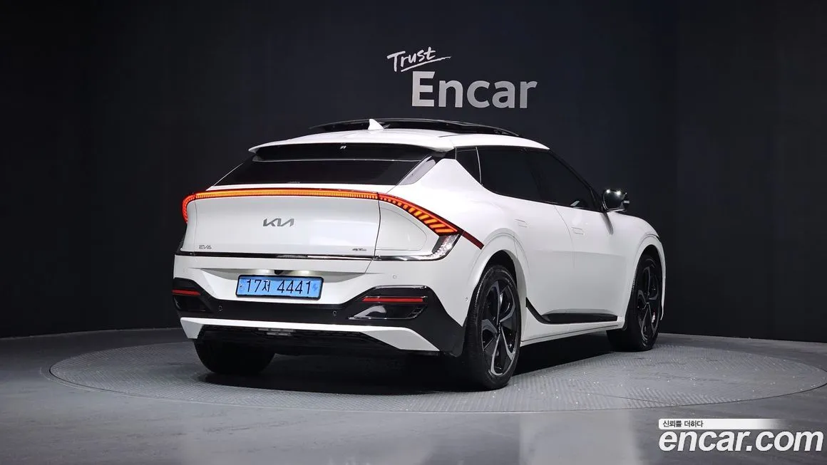 Kia EV6 — фото 2
