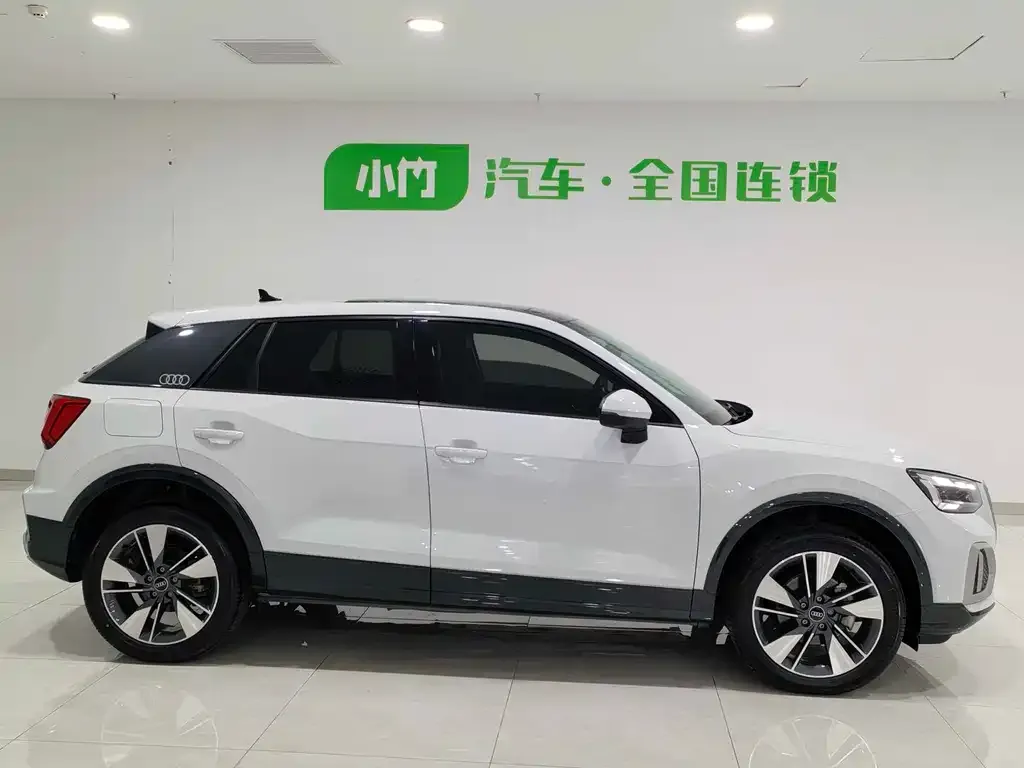 Audi Q2L 2023 из CN, фото 3